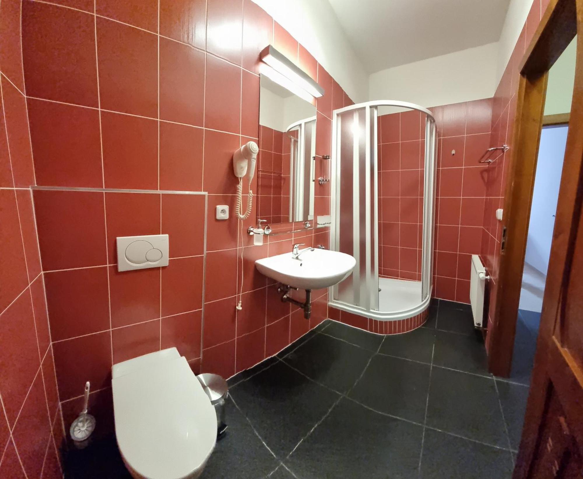 Nevinne Apartmany Kolín Exteriör bild