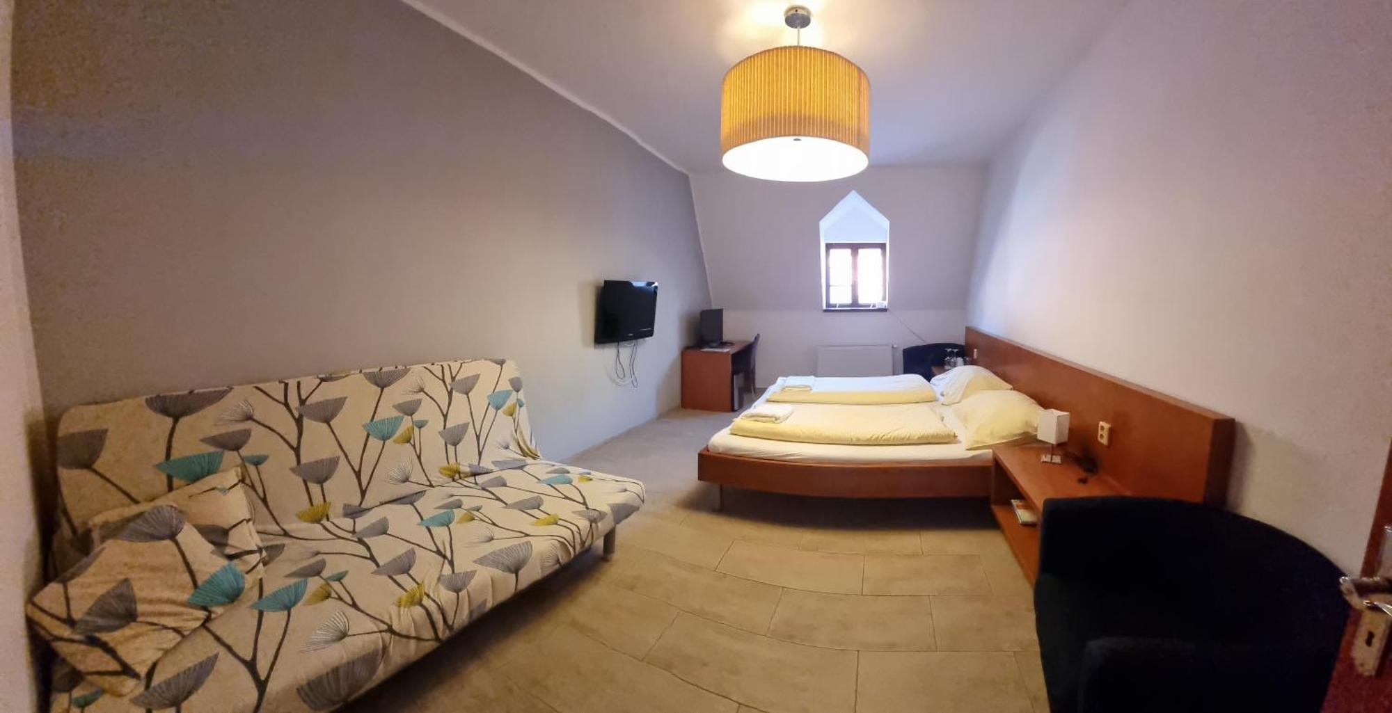 Nevinne Apartmany Kolín Exteriör bild